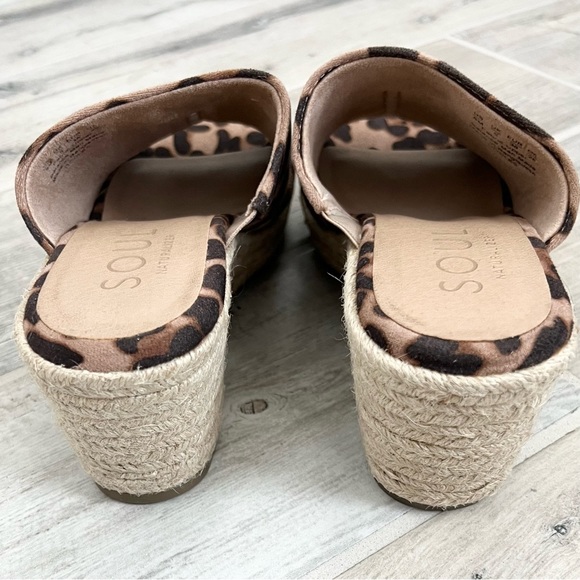 SOUL Naturalizer Cheetah Oodles Wedge Sandals - Picture 2 of 7
